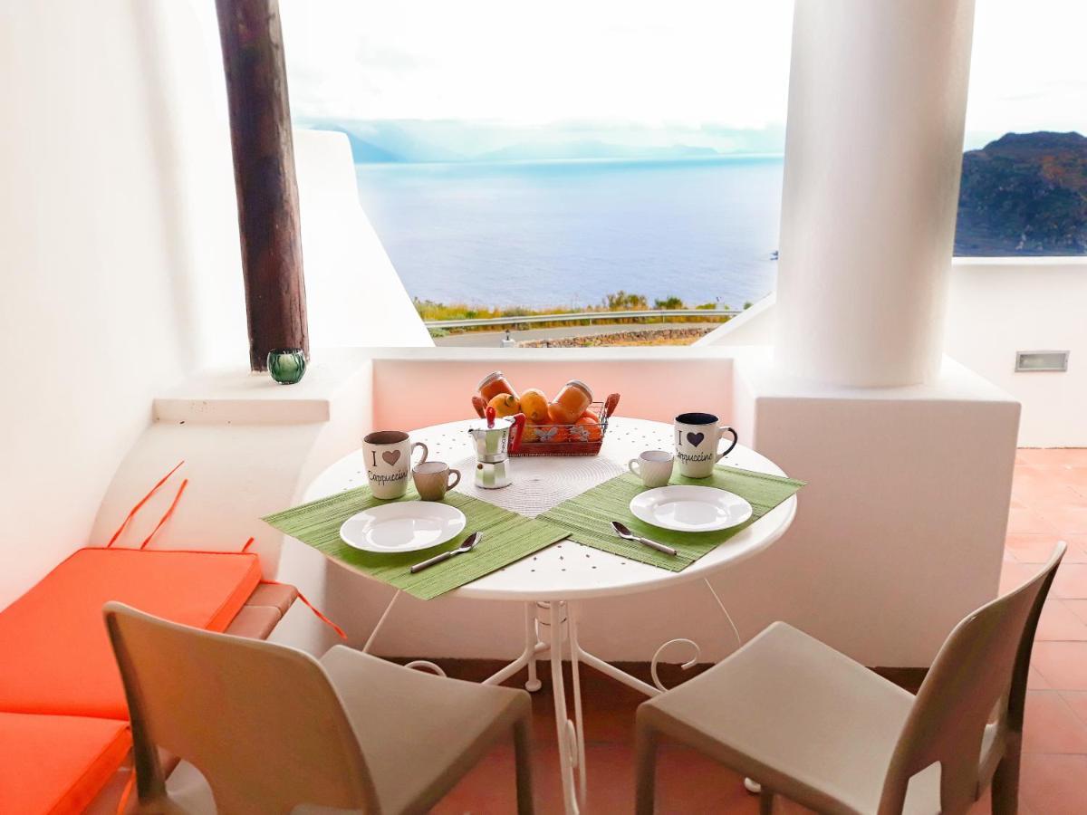 Residence Gregory Filicudi Pecorini Екстер'єр фото