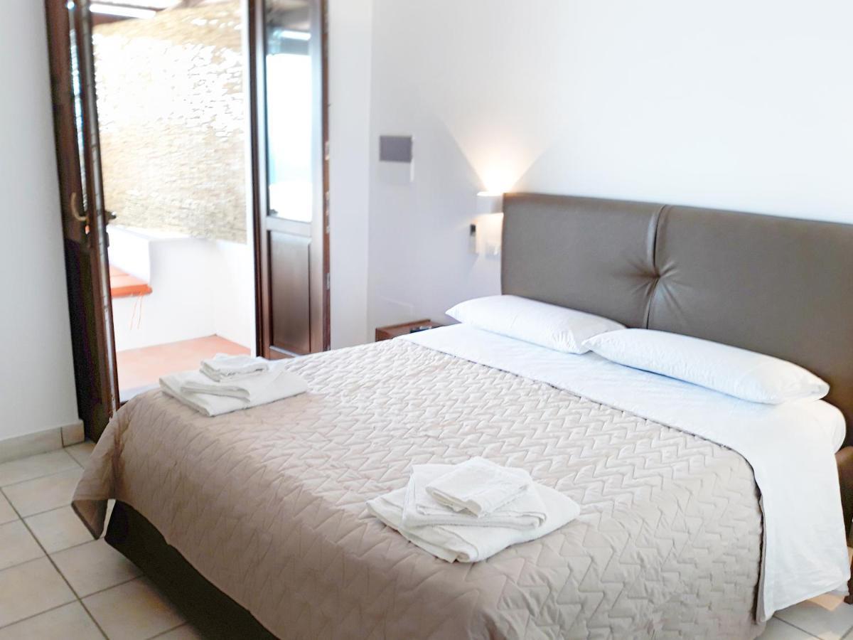Residence Gregory Filicudi Pecorini Екстер'єр фото