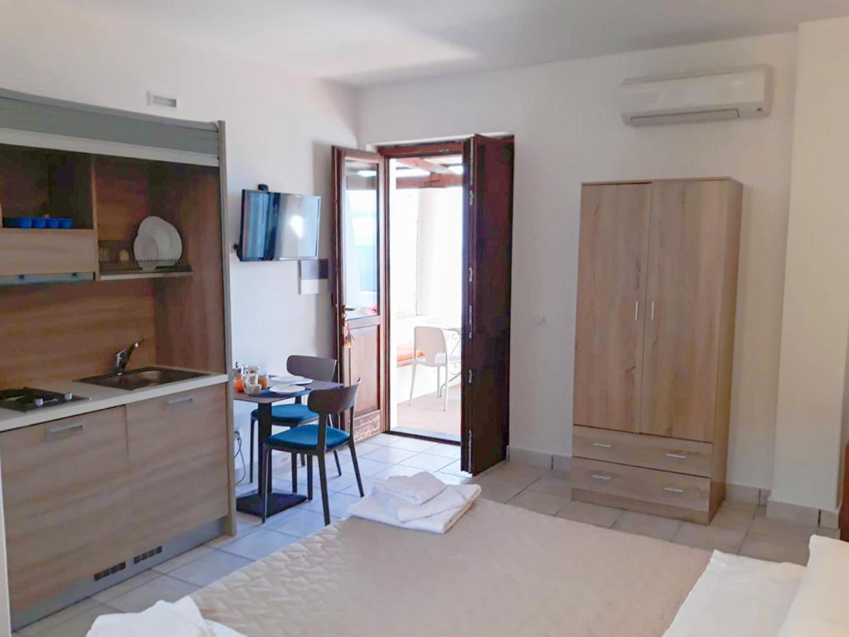 Residence Gregory Filicudi Pecorini Екстер'єр фото