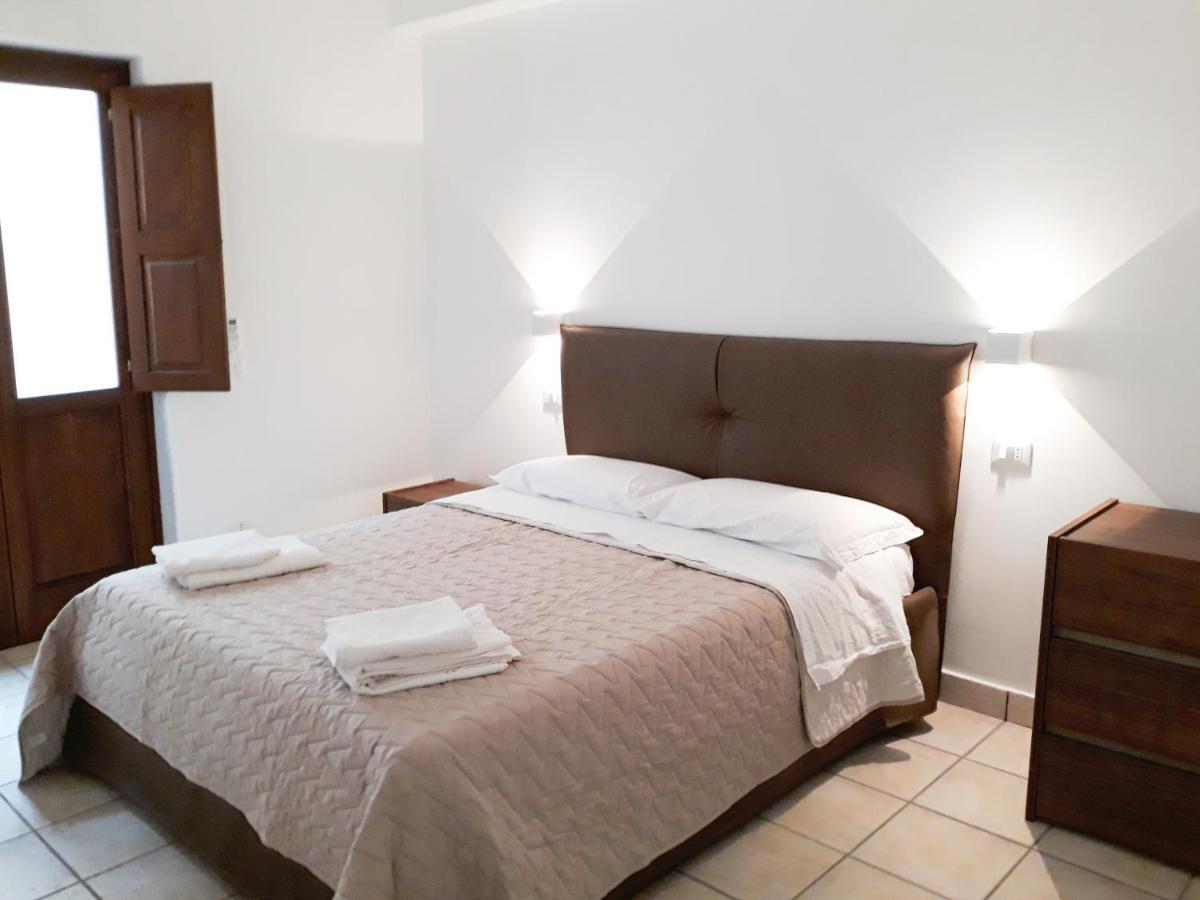 Residence Gregory Filicudi Pecorini Екстер'єр фото