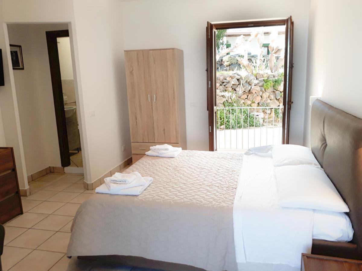 Residence Gregory Filicudi Pecorini Екстер'єр фото